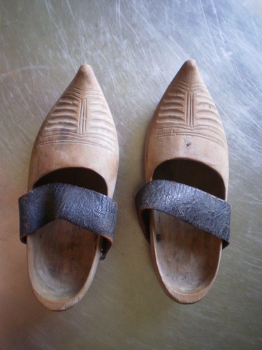 Paire sabots enfant ancien - paire,