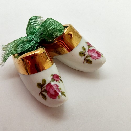 Miniature porcelaine de - miniature,